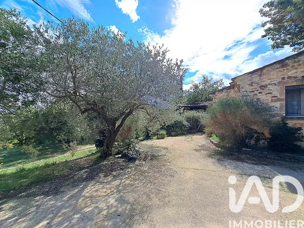 Extérieur - Propriété avec Vue Vallée du Rhône à Saint-Marcel-d'Ardèche