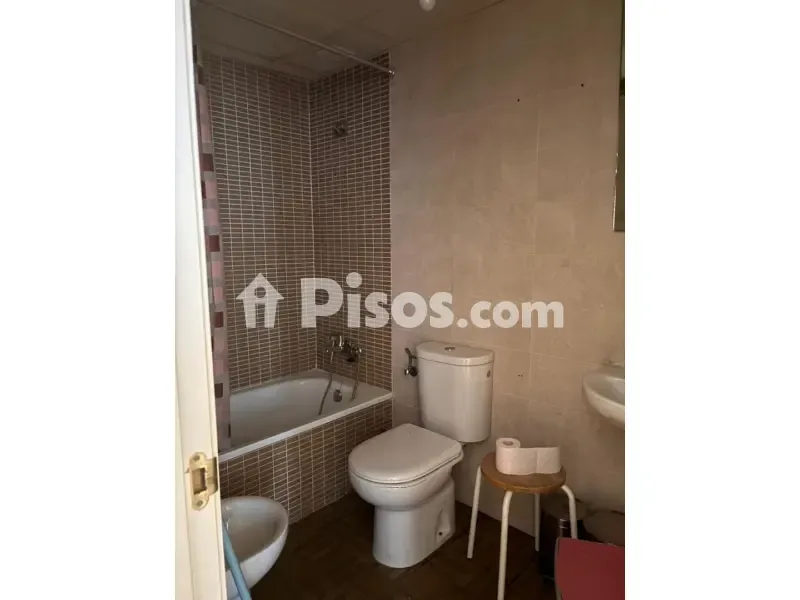 Vannitoad - Semi-Detached Flat with Southeast View in San Fernando