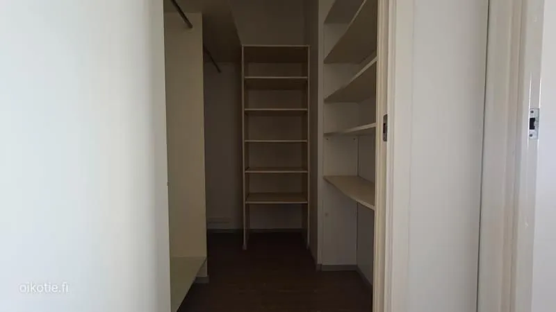 Toad - 3-Bedroom Apartment with Balcony in Espoonlahti