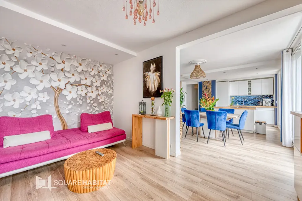 Séjour - Appartement 3 Pièces avec Balcon à Cenon