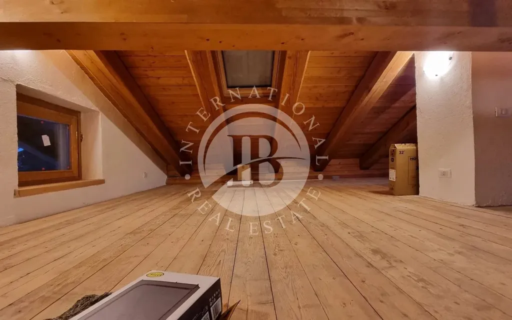 Toad - New Chalet with Mountain View near Ski Slopes