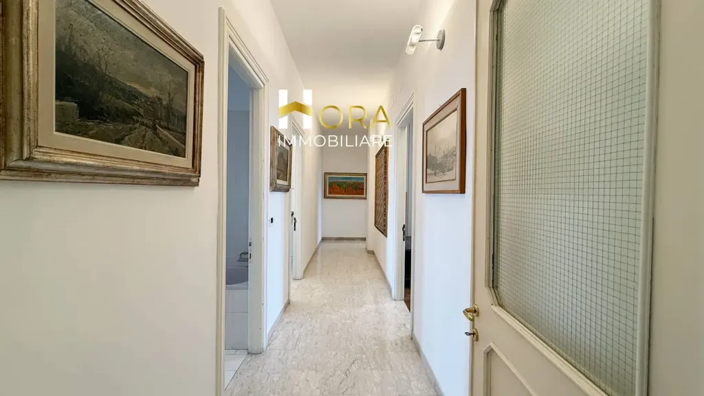 Entrée - Penthouse with Panoramic Terraces in Florence