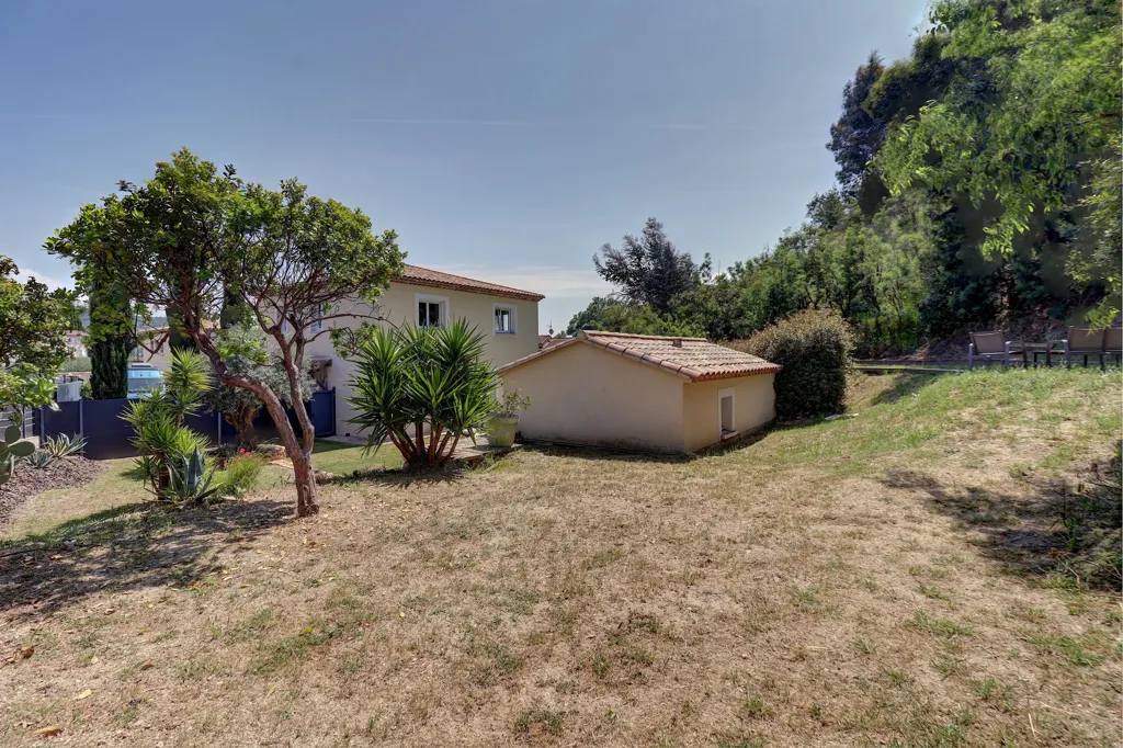 Aed - Villa with Pool and Studio in 3,652m² Garden