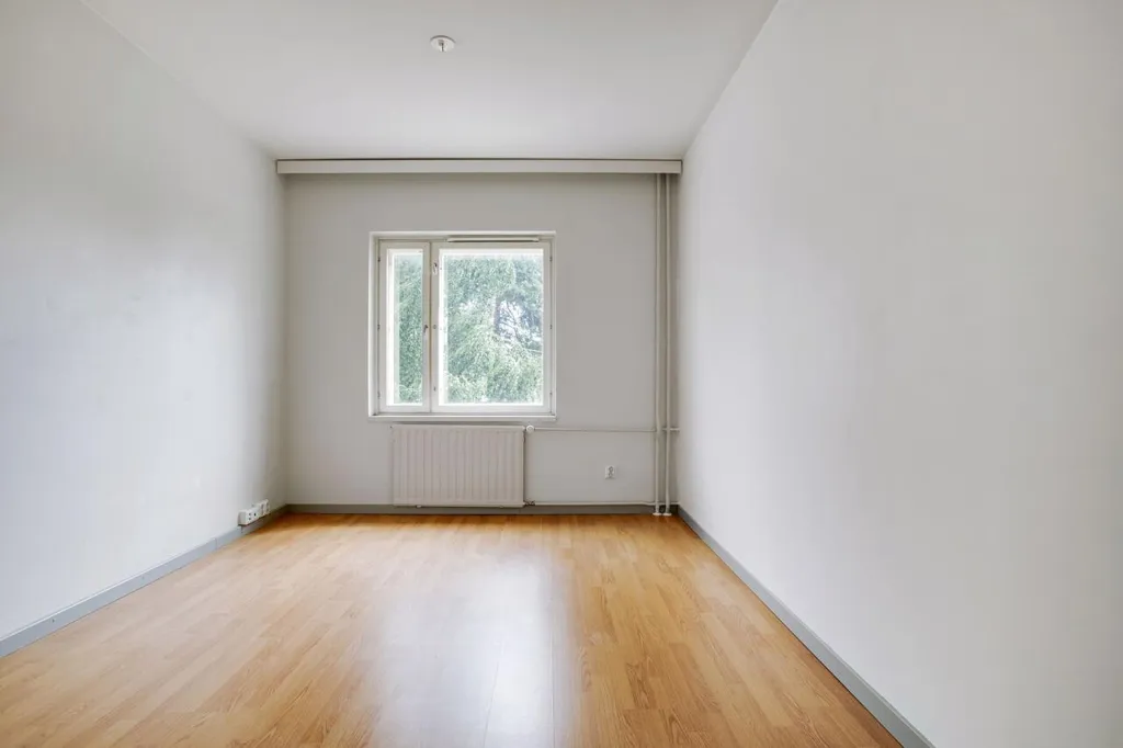 Rooms - Compact Triplex with Balcony in Roihuvuori, Helsinki