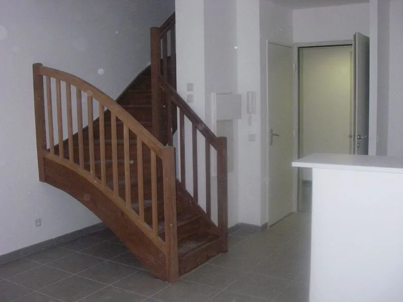 Toad - Duplex Apartment with Parking in St Denis