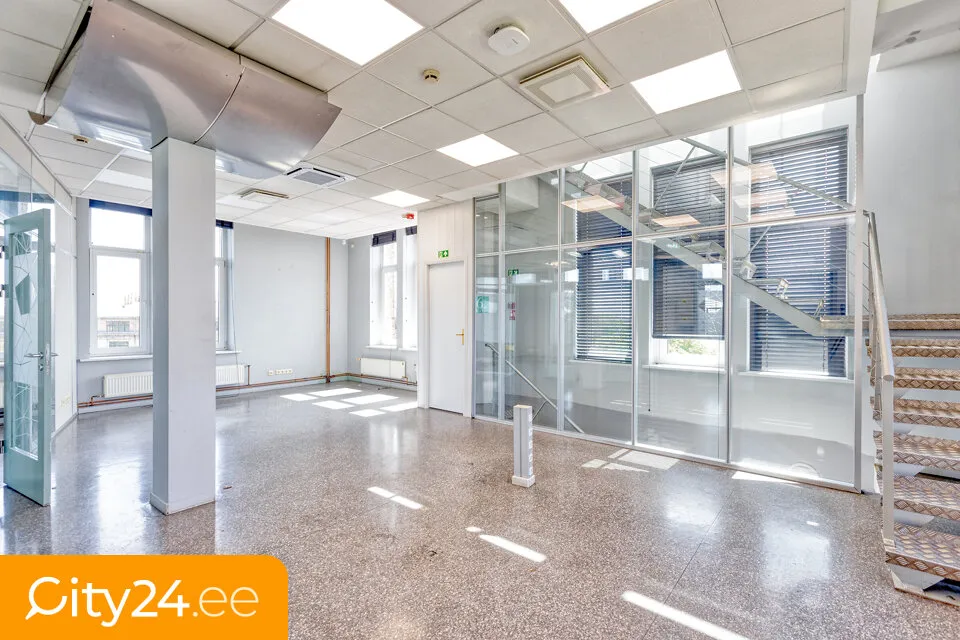 Studio - Office Building with Modern Lifts in Teika