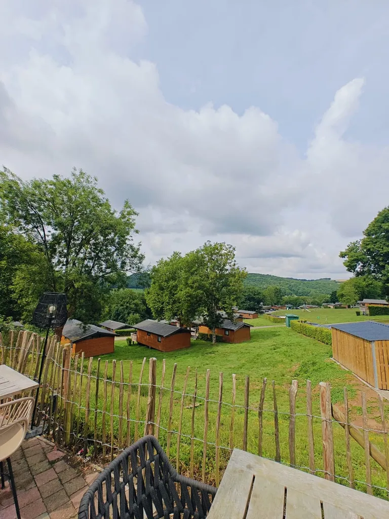 Jardin - Chalet avec Vue dans le Parc Vallee les Etoiles à Hastière