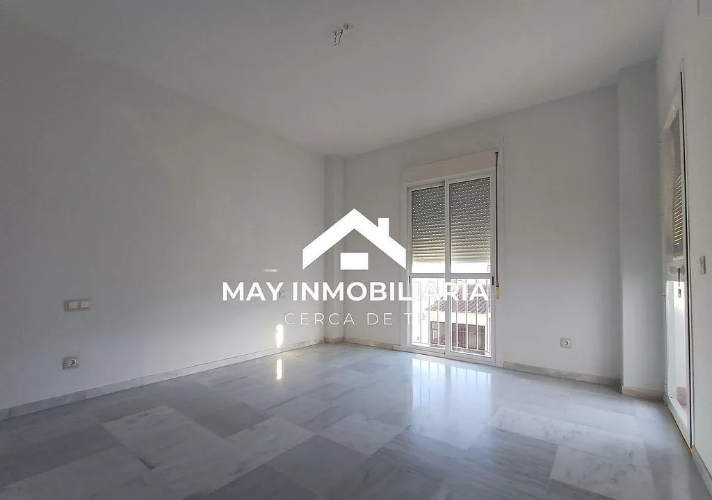 Toad - Semi-detached House with River View in Coria del Río