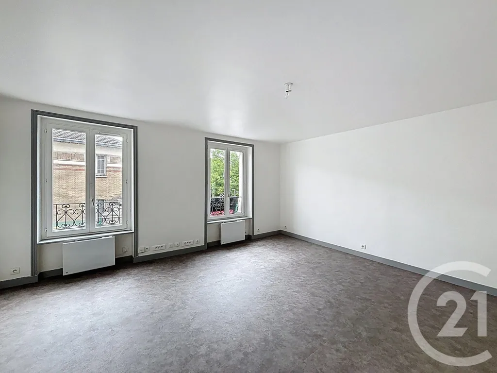 Pièces - Appartement F1 avec Vue Sud au Centre de Montfermeil