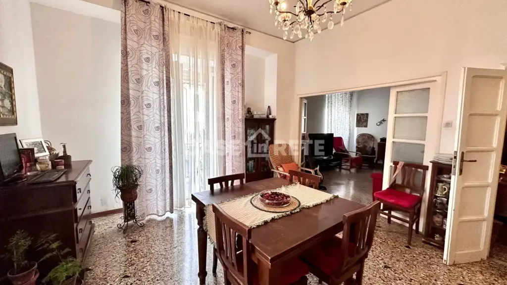 Salle à manger - Apartment with Balcony in Cappuccini, Viterbo