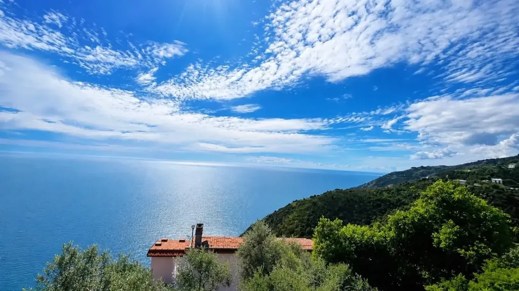 Terrass - Rustic Cottage with Sea View in Fossola