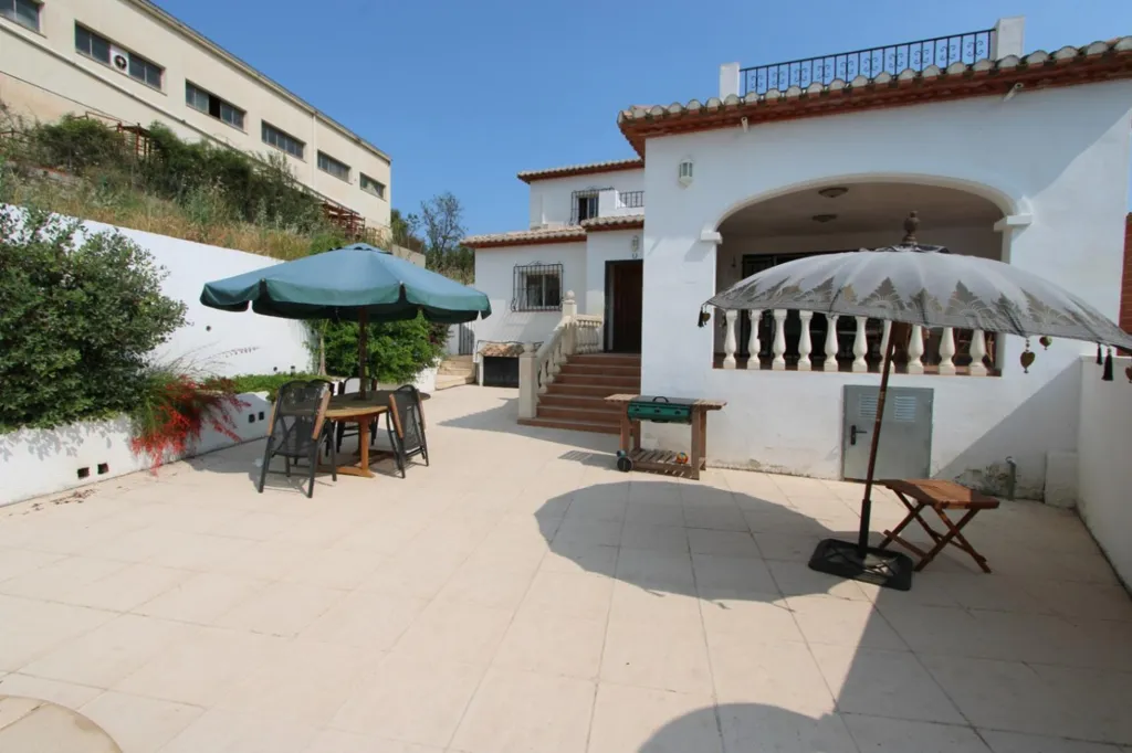 Terrass - Villa with Private Pool in Orba