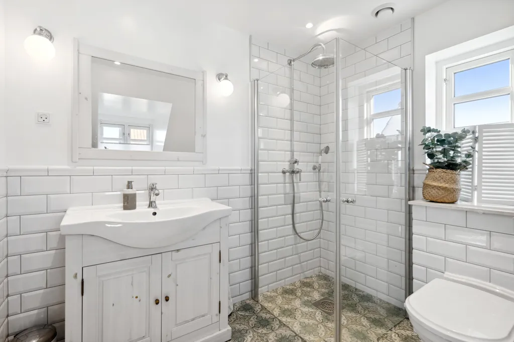 Vannitoad - Renovated Villa with Waterside in Strøby Egede