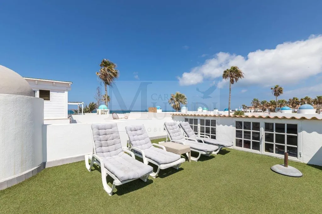 Terrass - Renovated Villa with Rooftop Terrace in Corralejo