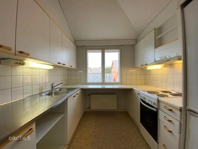 Cucina - 2-Bedroom Flat with Balcony in Old Town Kokkola