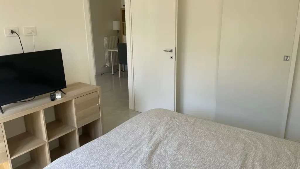 Magamistoad - Modern 2-Bedroom Apartment with Balcony in Milan