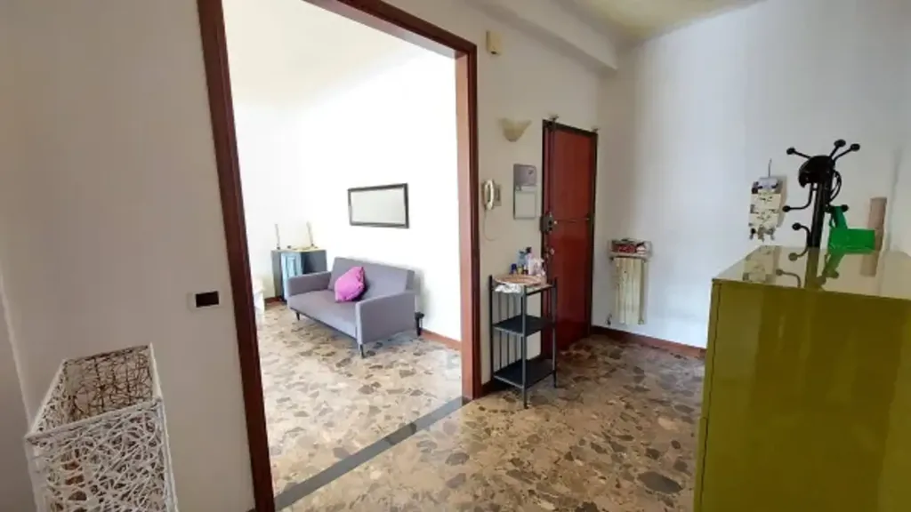 Esik - Bright Apartment with Balcony in Gonzaga