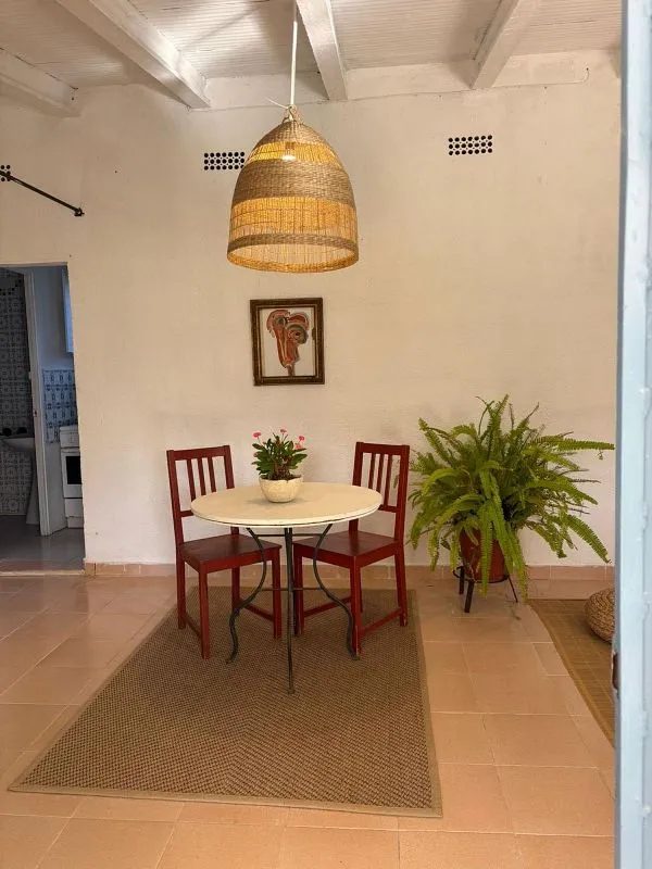 Salle à manger - Rustic Cottage with Mediterranean Garden in Mont-Roig