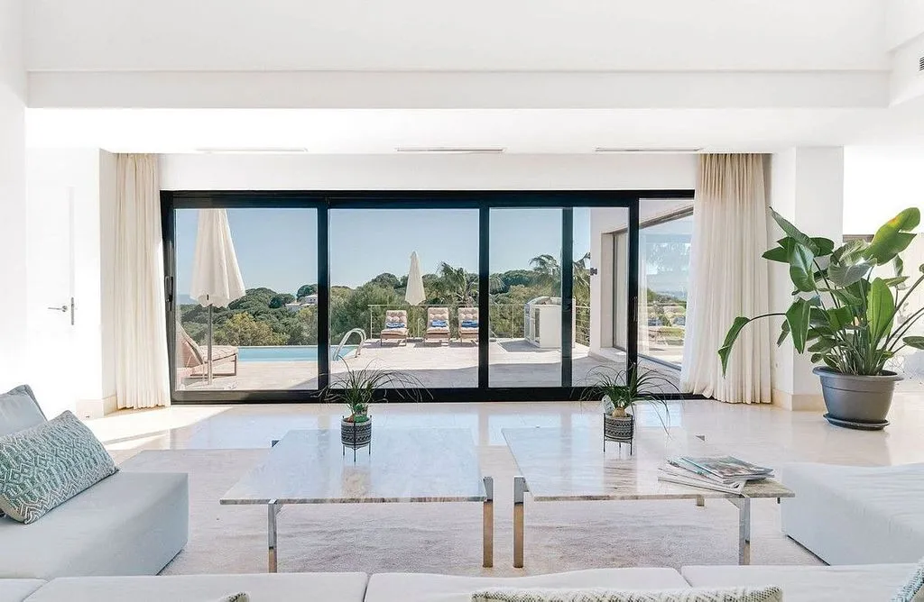 Living Room - Chalet with Pool and Terrace in Sotogrande
