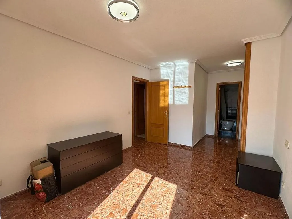 Entrée - 3-Bedroom Flat with Balcony in Albal
