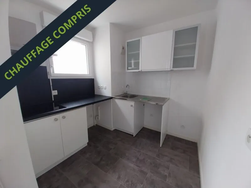 Cuisine - Appartement 2 Pièces avec Balcon à Orléans