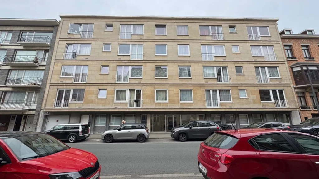 Esterno - Studio with South-Facing Terrace in Etterbeek