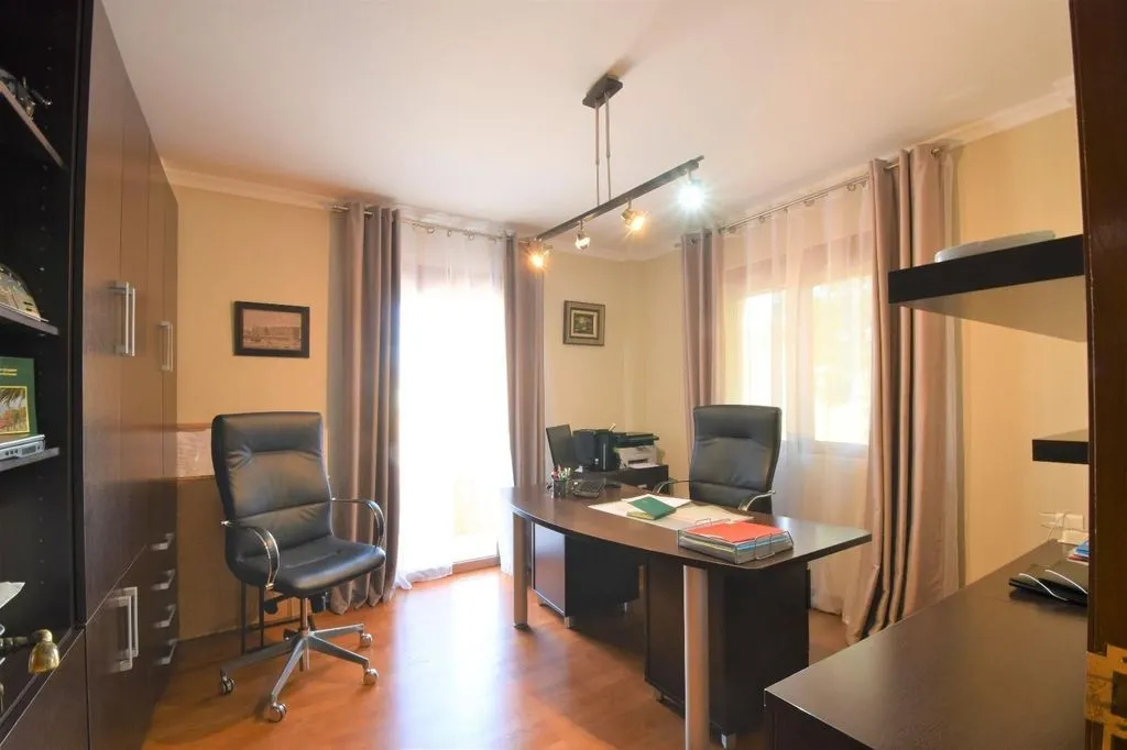 Kabinet - Luxury Detached House with Pool in Quesada