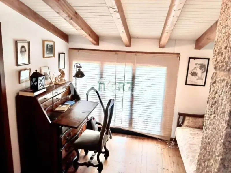 Bureau - Reformed Chalets with Pool in Leiro