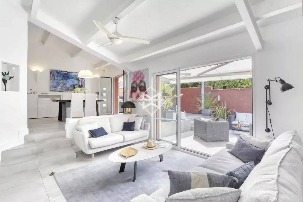 Elutuba - Luxury House with Terrace in Saint-Tropez