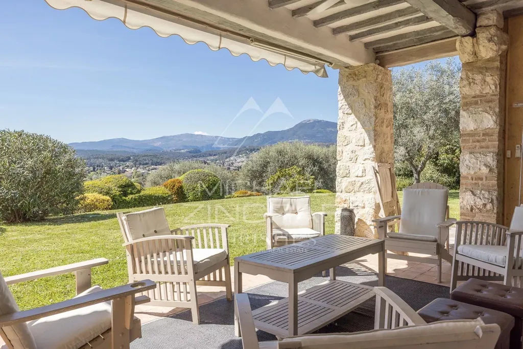 Terrazza - Single Storey Villa with Mountain View in Saint-Paul de Vence