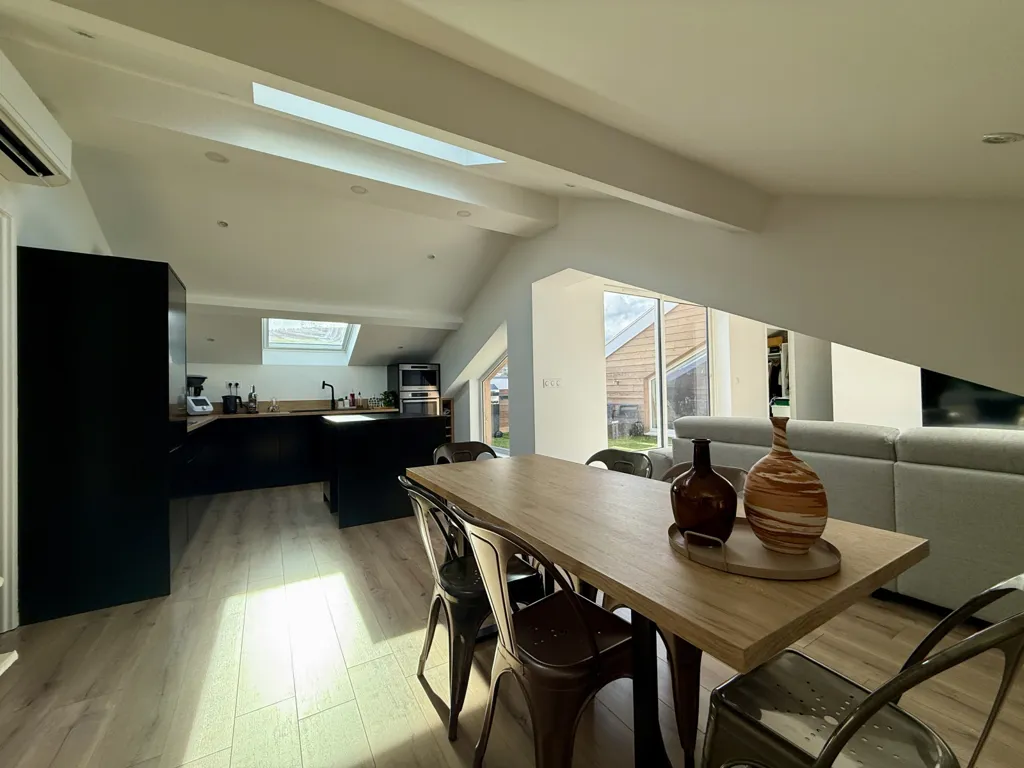 Salle à manger - Appartement avec Tropezienne et Terrasse Sud à Saint-Étienne