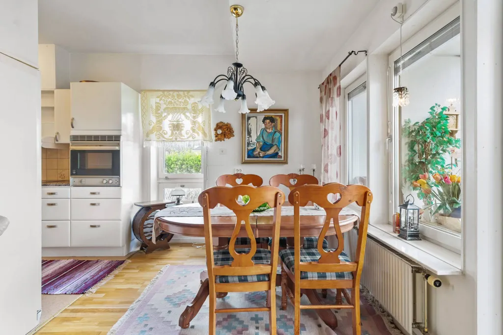 Salle à manger - Senior-Exclusive Flat with Balcony in Sörberge