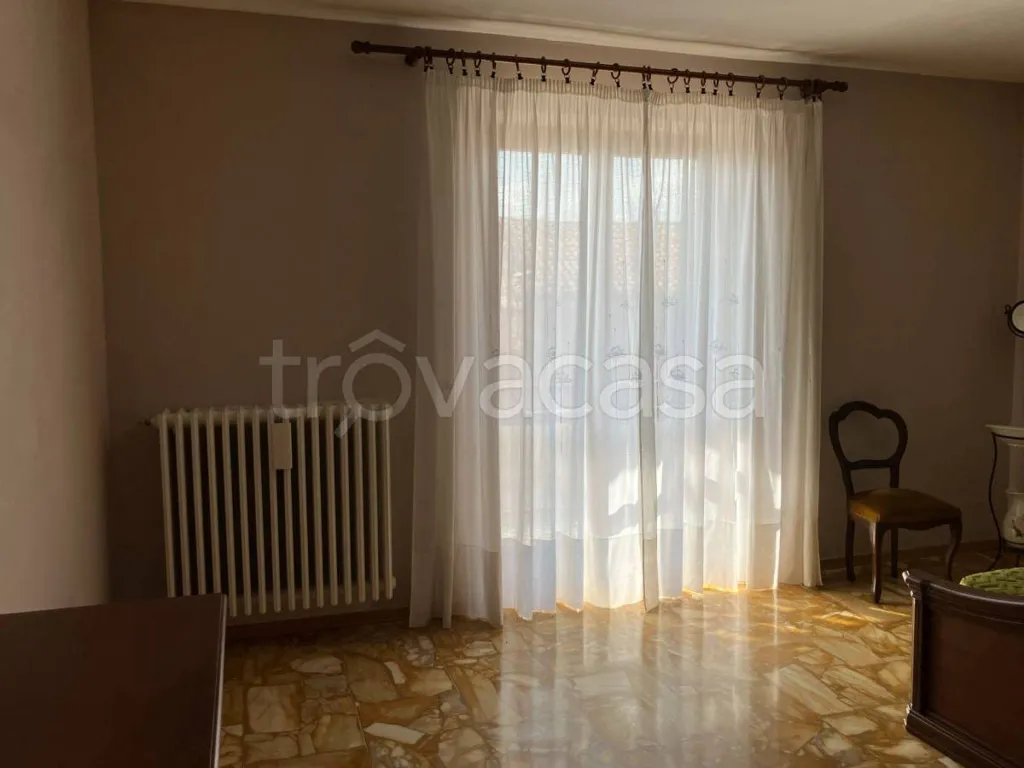 Magamistoad - Rustic Villa with Garden in Montà