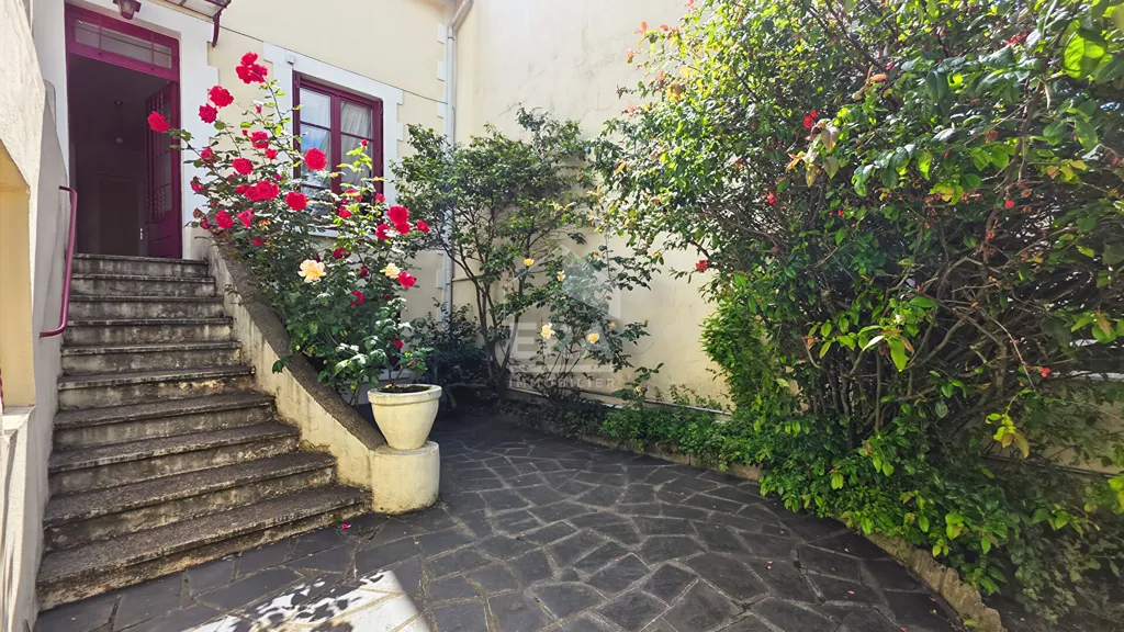 Maison 6 pièces à MONTREUIL