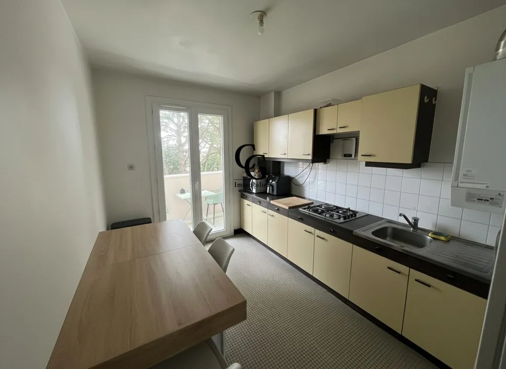 Cuisine - Appartement T3 avec Balcon à Rezé