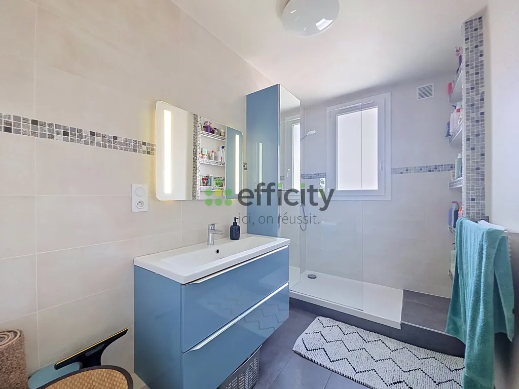 Vannitoad - Apartment with Balcony in Quiet Residence
