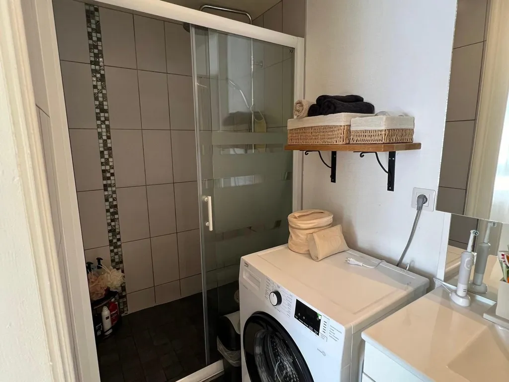 Vannitoad - 3-Piece Flat with Balcony in Saverne