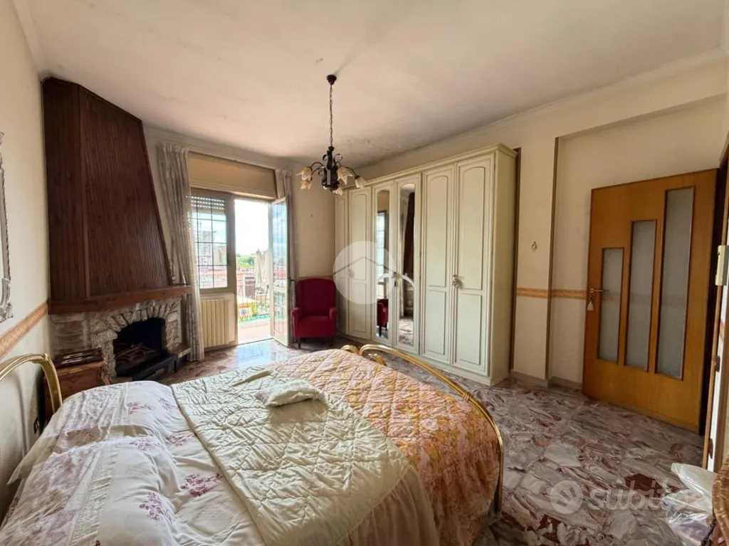 Chambres - Apartment with Balcony in Casavatore Centre