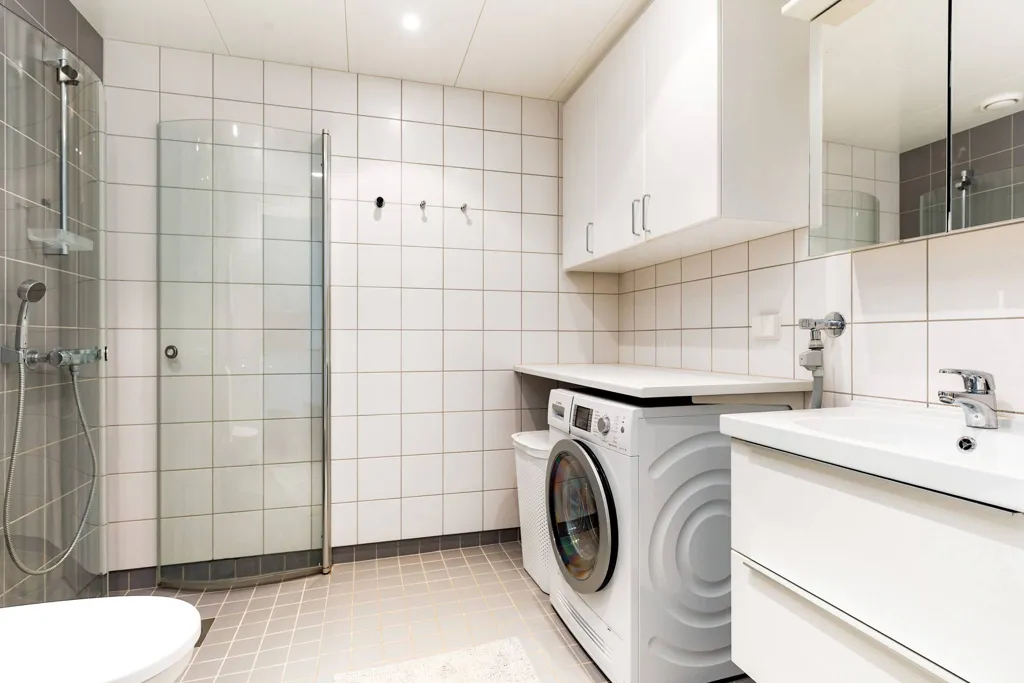 Vannitoad - Apartment with Balcony on Rotegatan