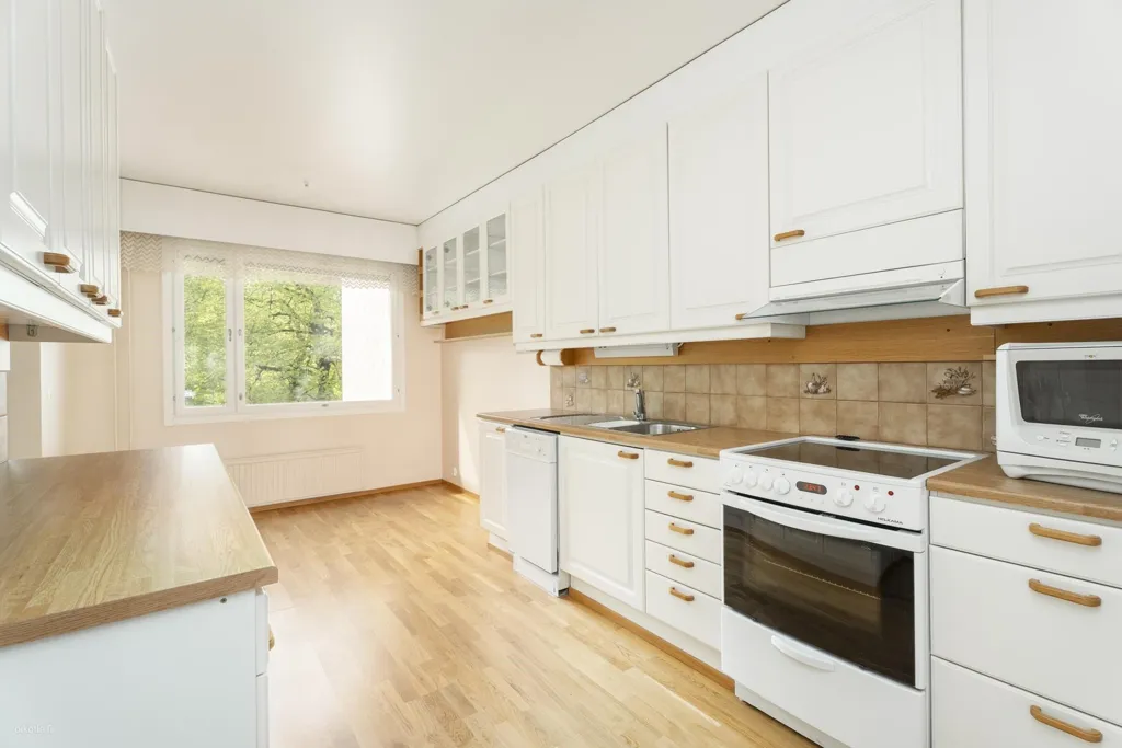 Köök - City Apartment with Garden in Tampere