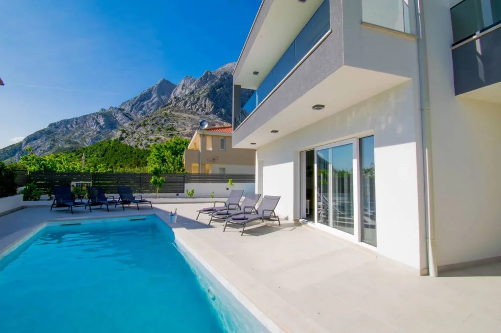 Pool - New Villa with Pool in Baška Voda