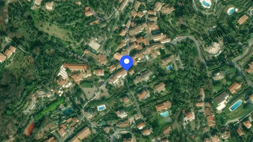 Three-bedroom Apartment in Gardone Riviera