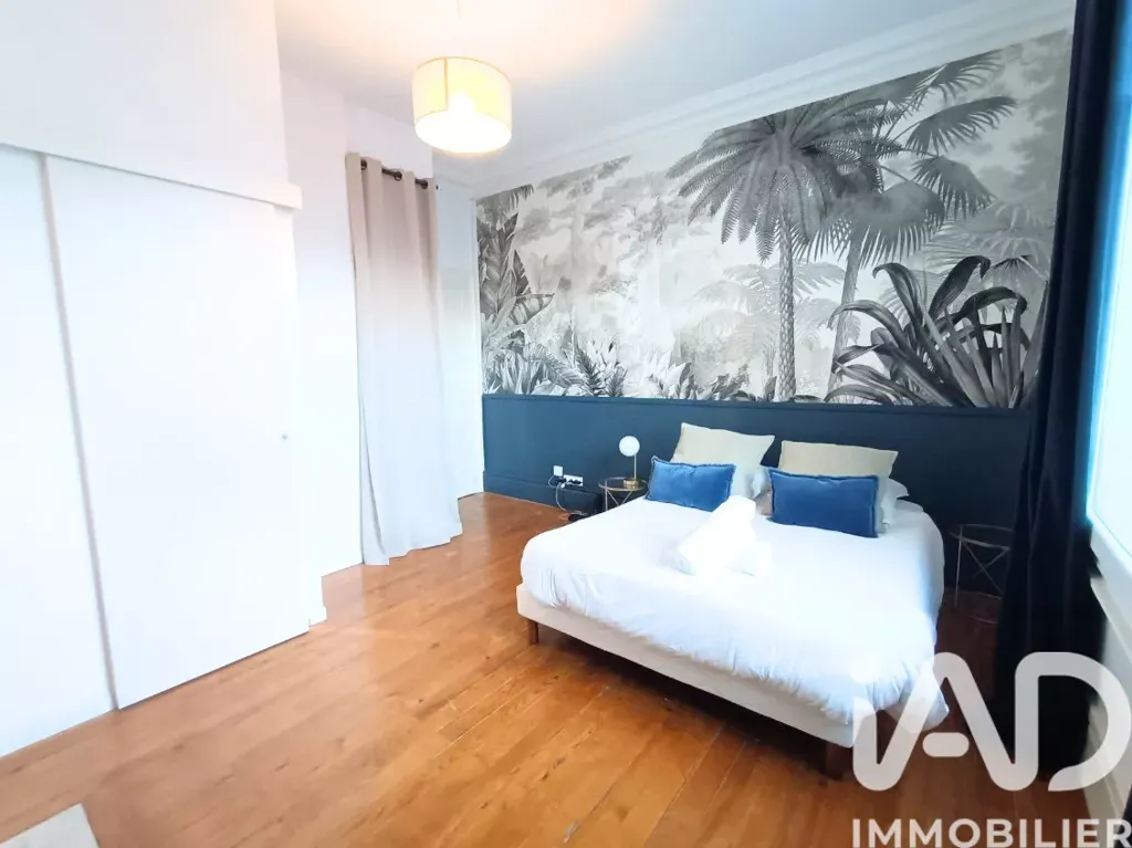 Magamistoad - Haussmannian Style Flat with Balcony in Vichy