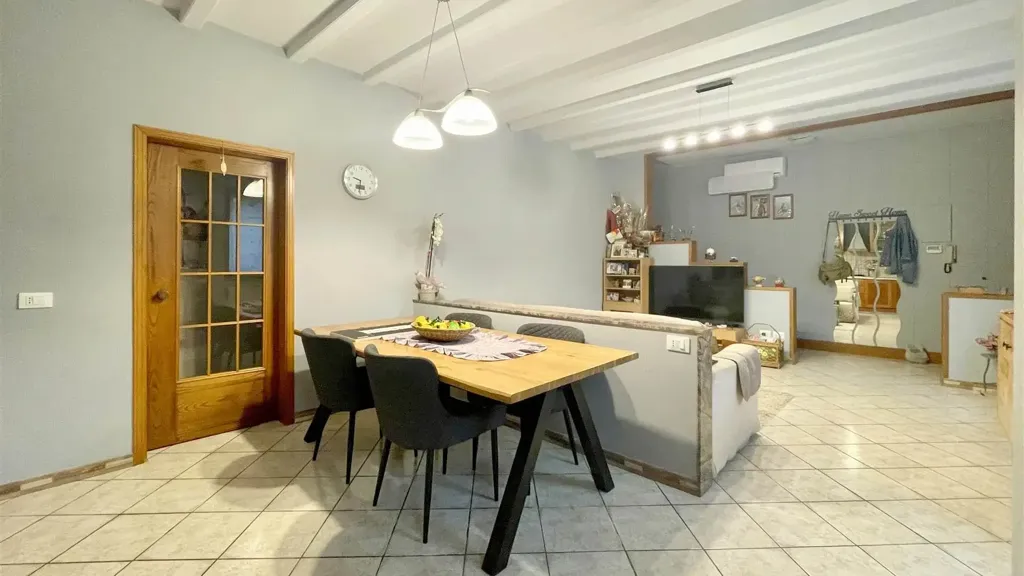 Salle à manger - Elegant Semi-detached House in Borgo Virgilio