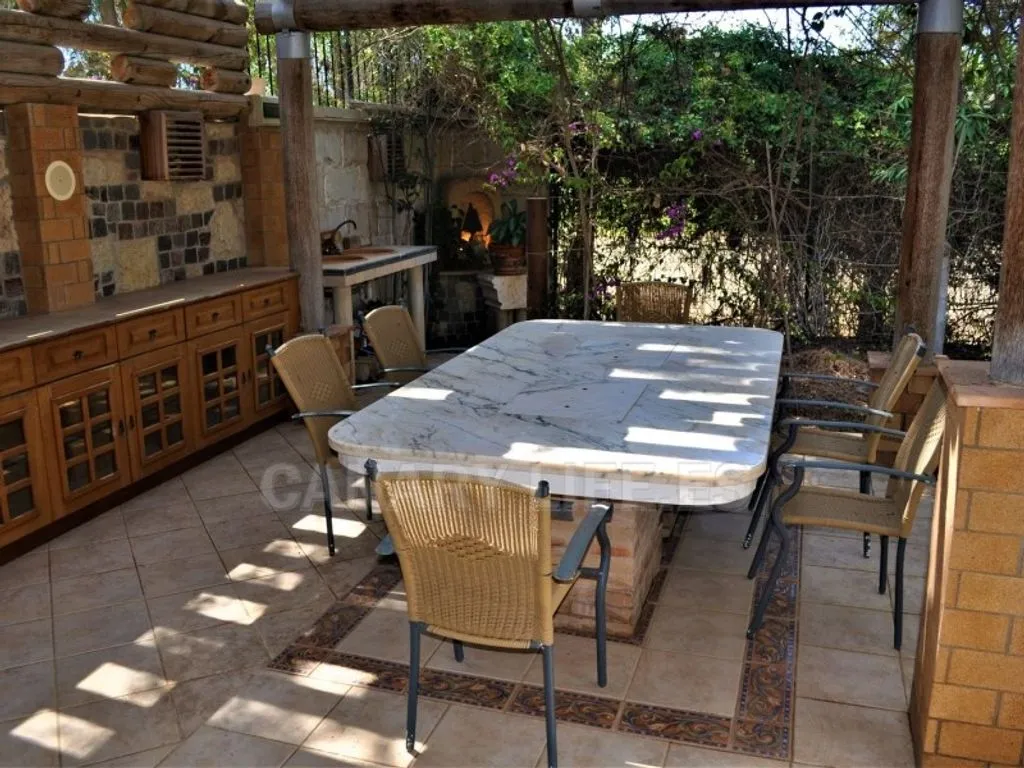 Terrasse - Luxury Villa with Romanesque Features in San Bartolomé