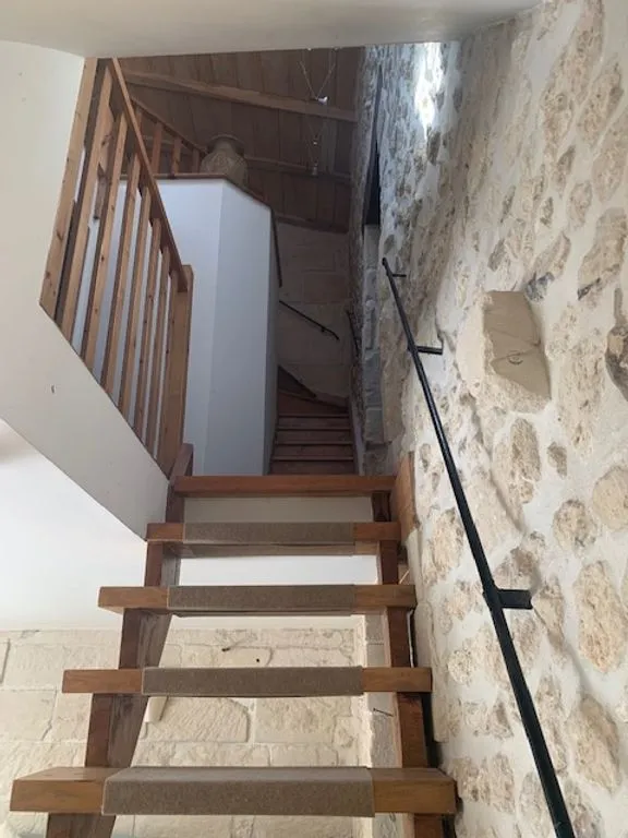 Toad - 11 Traditional Stone Houses in Charente Region
