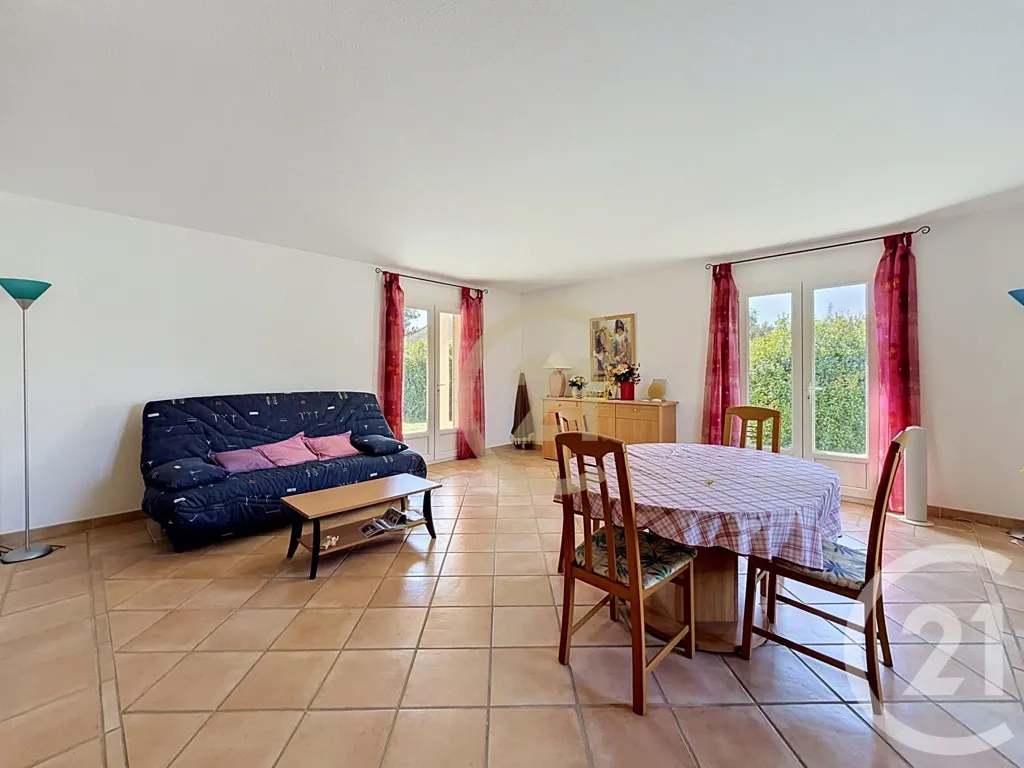 Living Room - Villa with Garden in Aramon