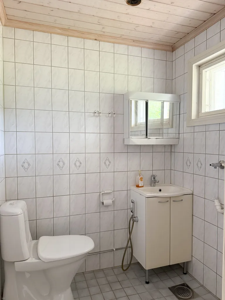 Salles de bain - Detached House with Garden in Rauma