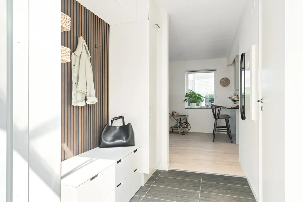 Hallway - Modern Villa with Garden in Sunny Location