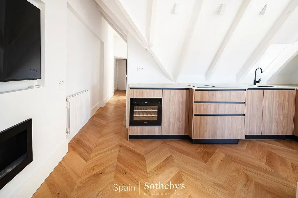 Kitchen - Contemporary Flat with Terrace in Salamanca